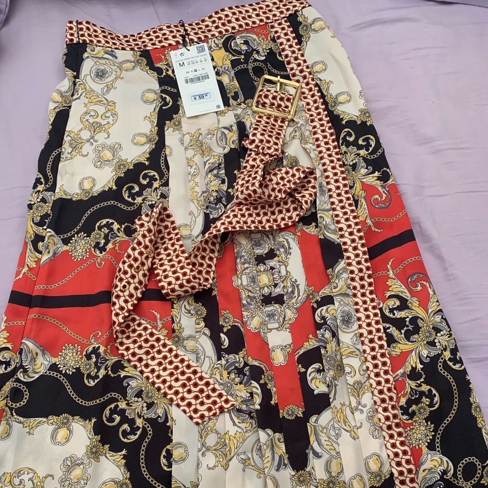 Zara brand new with tag scarf print pleated skirt